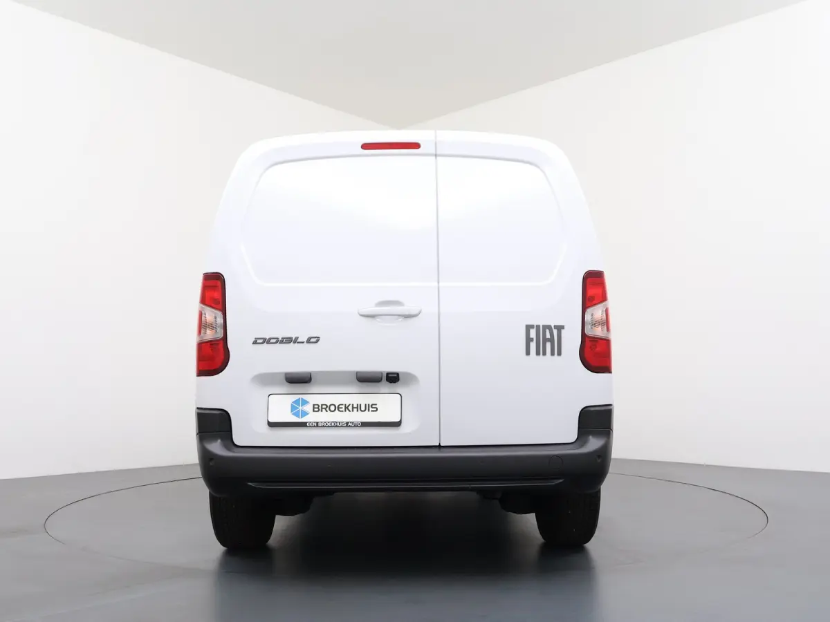 1.5 BlueHDi 130 S&S L2 | Achteruitrijcamera met 180° Area view | Airconditioning | Centrale vergrendeling met Afstandsbediening
