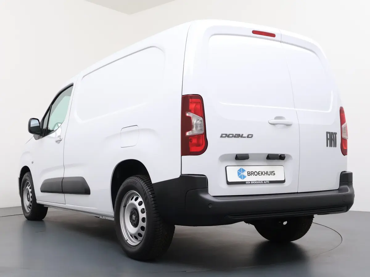 1.5 BlueHDi 130 S&S L2 | Achteruitrijcamera met 180° Area view | Airconditioning | Centrale vergrendeling met Afstandsbediening