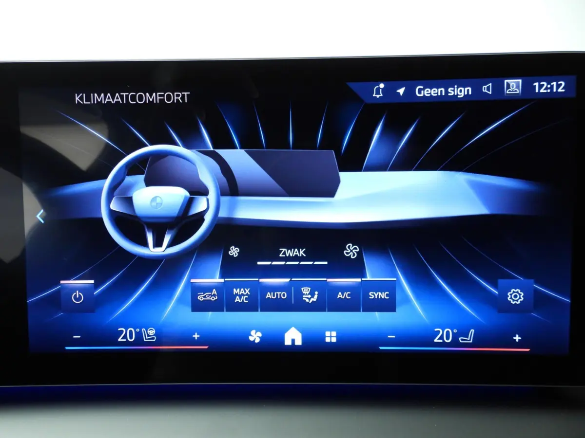 5-deurs 120 | M-Sportpakket | LED | HUD | Active cruise | Panoramadak | Sportstoelen | Stoelverwarming | DAB | Harman-kardon sound | Alu 19 inch