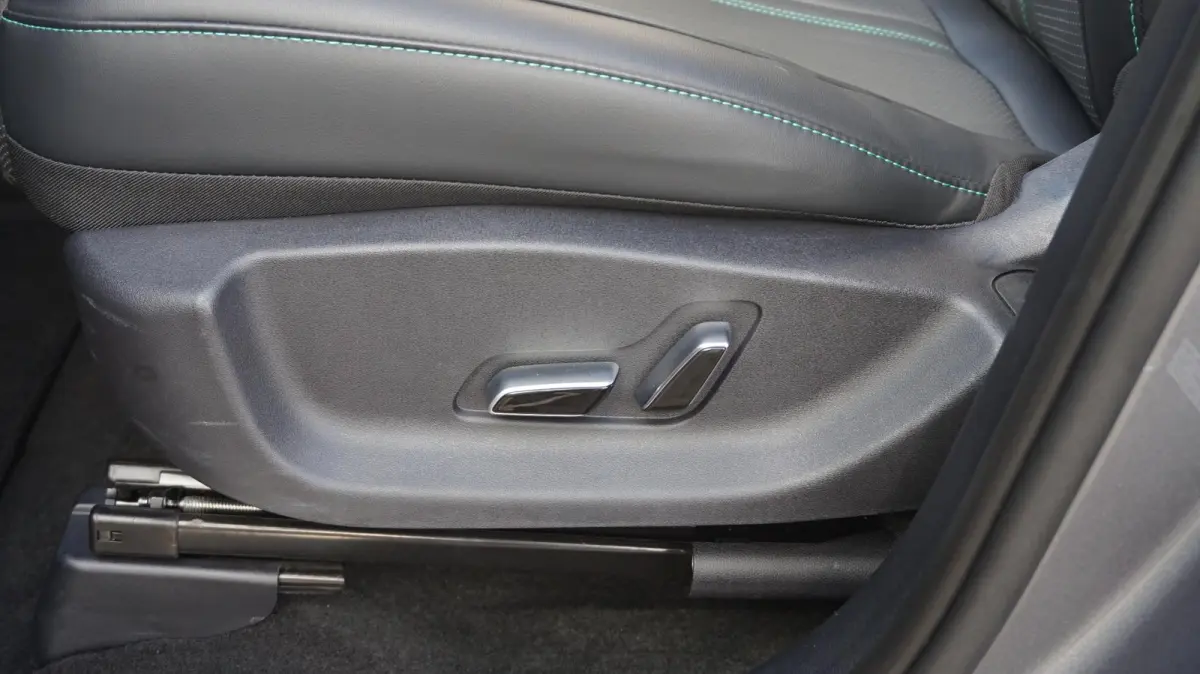 1.5 DM-i FWD Boost PHEV