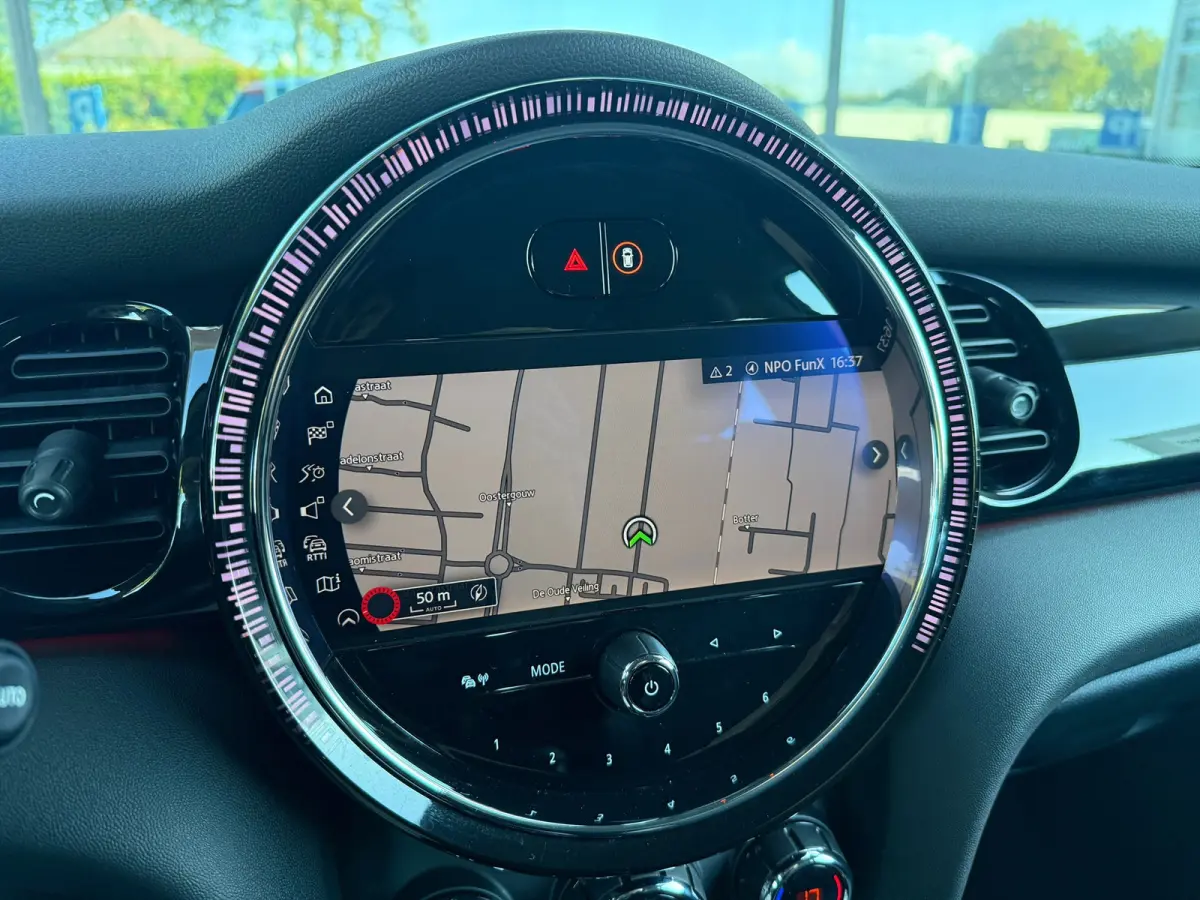1.5 Cooper Camden Edition - Automaat - Navi - Climate - Org.NL