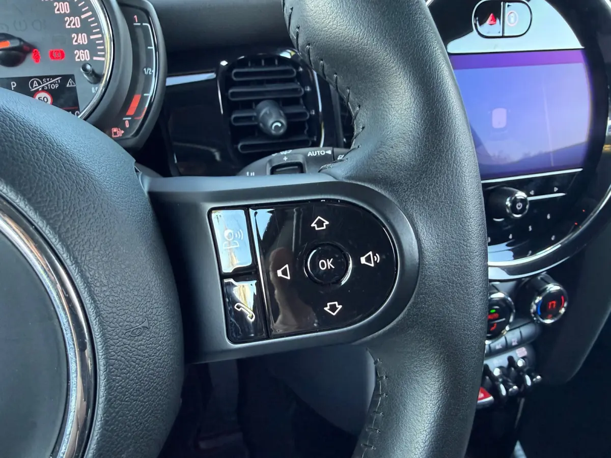 1.5 Cooper Camden Edition - Automaat - Navi - Climate - Org.NL
