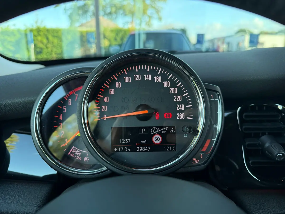 1.5 Cooper Camden Edition - Automaat - Navi - Climate - Org.NL