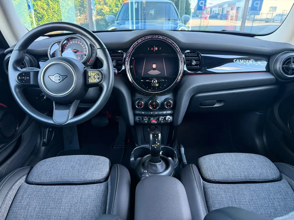 1.5 Cooper Camden Edition - Automaat - Navi - Climate - Org.NL