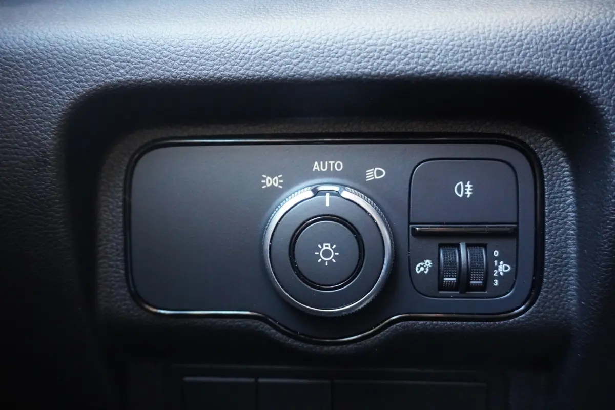 108 CDI EURO 6 - Airco - Navi - Cruise - €13.499,- Excl.