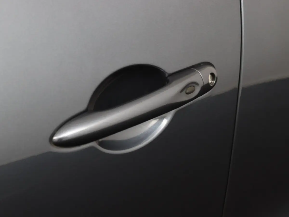 TCe 90 Limited | Parkeercamera | Climate Control |