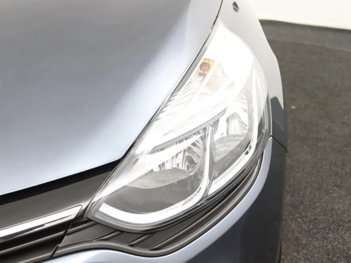 TCe 90 Limited | Parkeercamera | Climate Control |