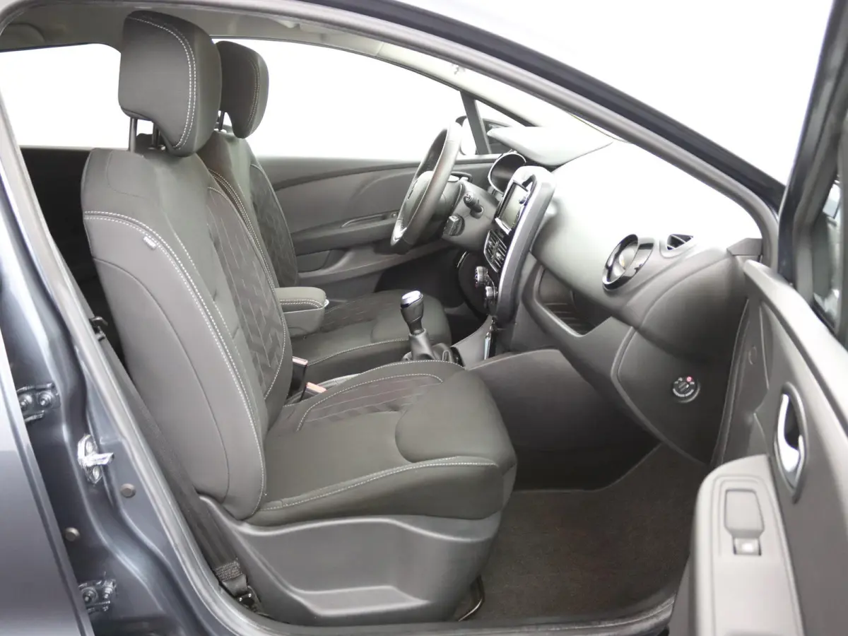 TCe 90 Limited | Parkeercamera | Climate Control |