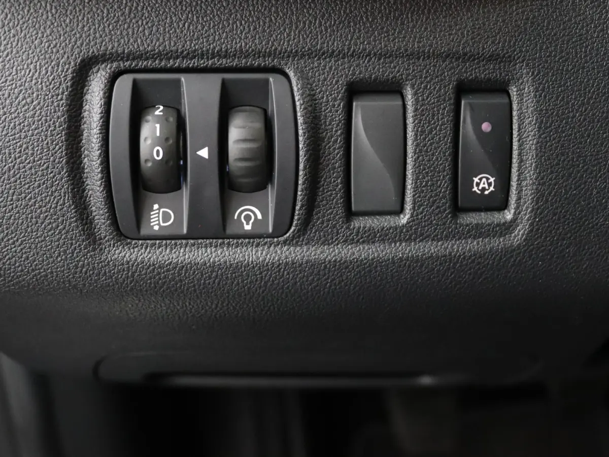 TCe 90 Limited | Parkeercamera | Climate Control |