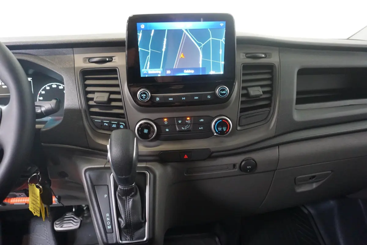300 2.0 TDCI L2H1 Trend Dubbele Cabine Automaat Airco Navigatie Cruisecontrol Camera Parkeersensoren