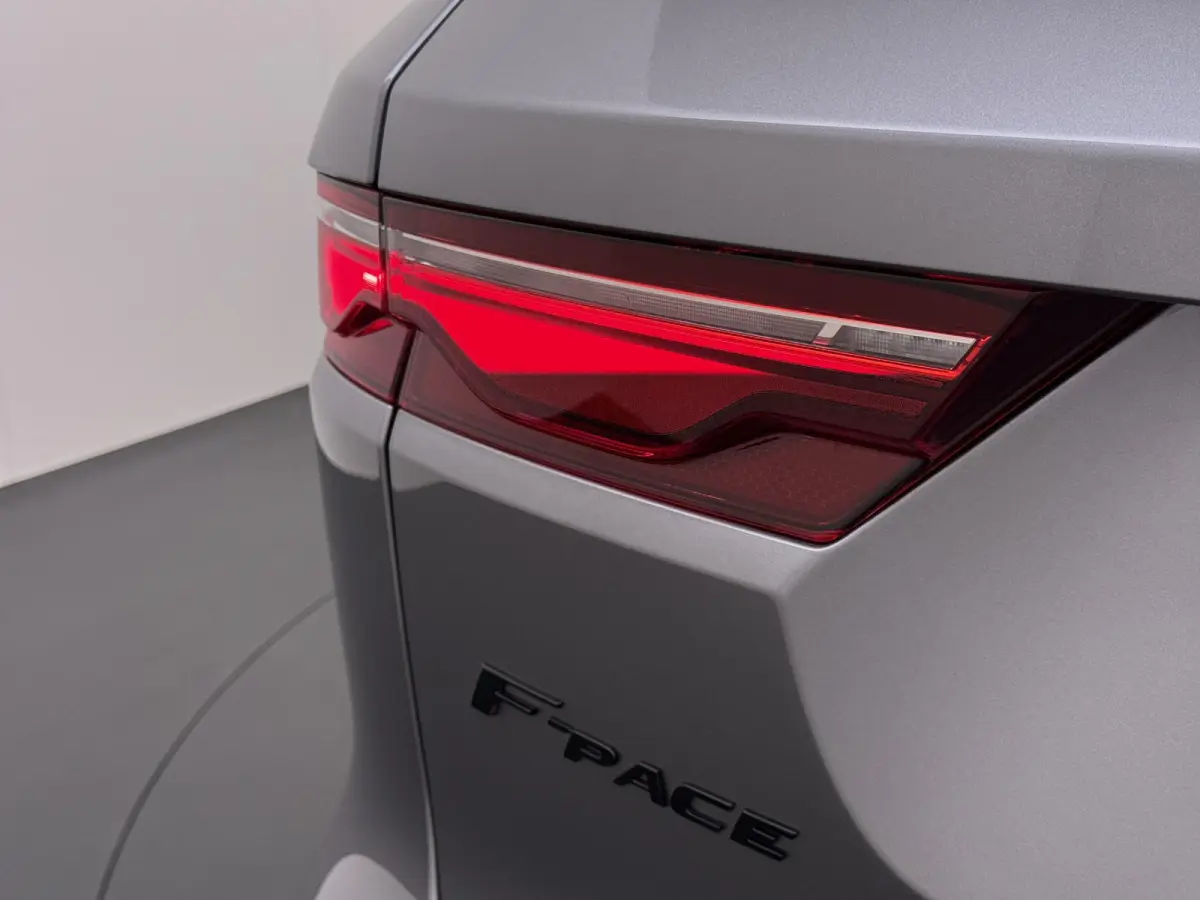 2.0 P400e PHEV HSE RIJKLAARPRIJS INCL 12 MND BOVAG GARANTIE| PANORAMA DAK | EL.STOELEN MET GEHEUGEN | HEAD UP | STOEL + STUUR VERWARMING | LEDER| 360 CAMERA