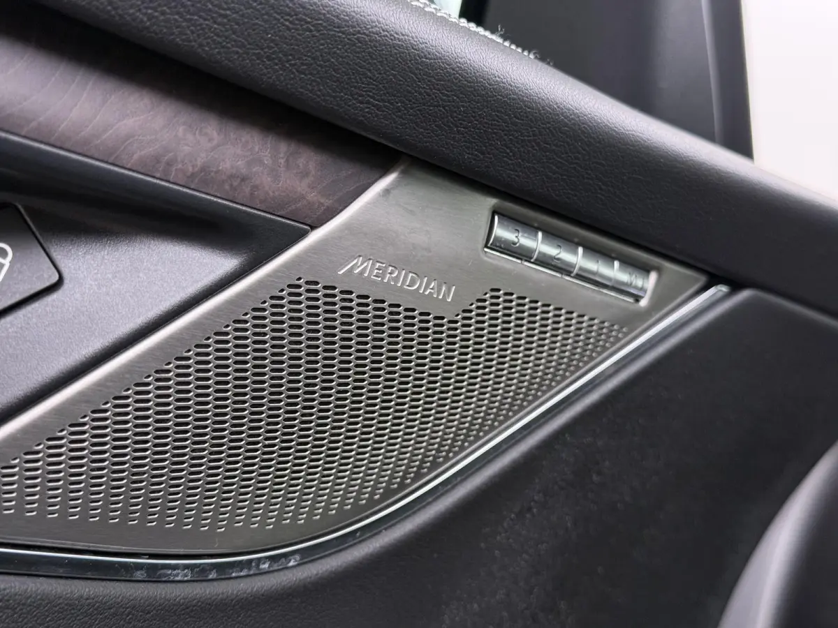 2.0 P400e PHEV HSE RIJKLAARPRIJS INCL 12 MND BOVAG GARANTIE| PANORAMA DAK | EL.STOELEN MET GEHEUGEN | HEAD UP | STOEL + STUUR VERWARMING | LEDER| 360 CAMERA