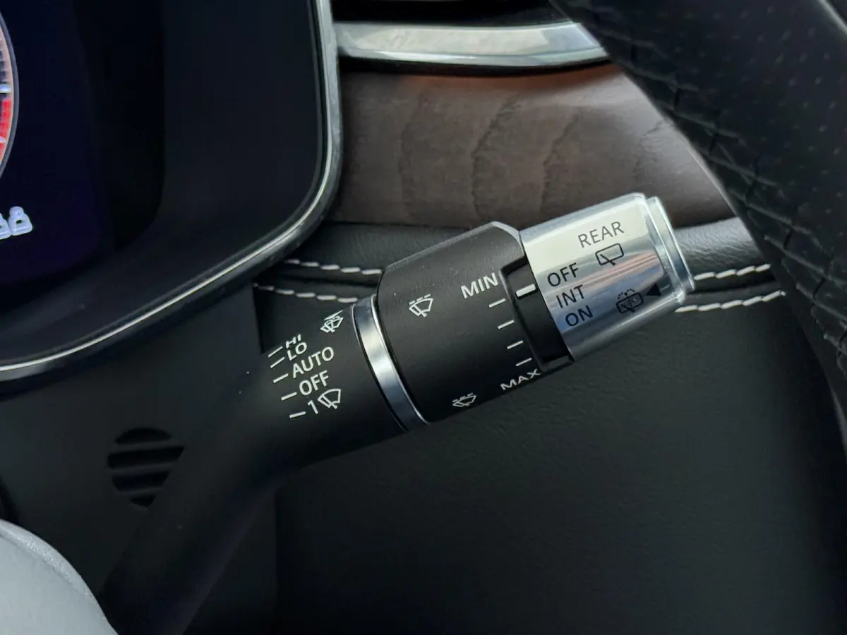 2.0 P400e PHEV HSE RIJKLAARPRIJS INCL 12 MND BOVAG GARANTIE| PANORAMA DAK | EL.STOELEN MET GEHEUGEN | HEAD UP | STOEL + STUUR VERWARMING | LEDER| 360 CAMERA