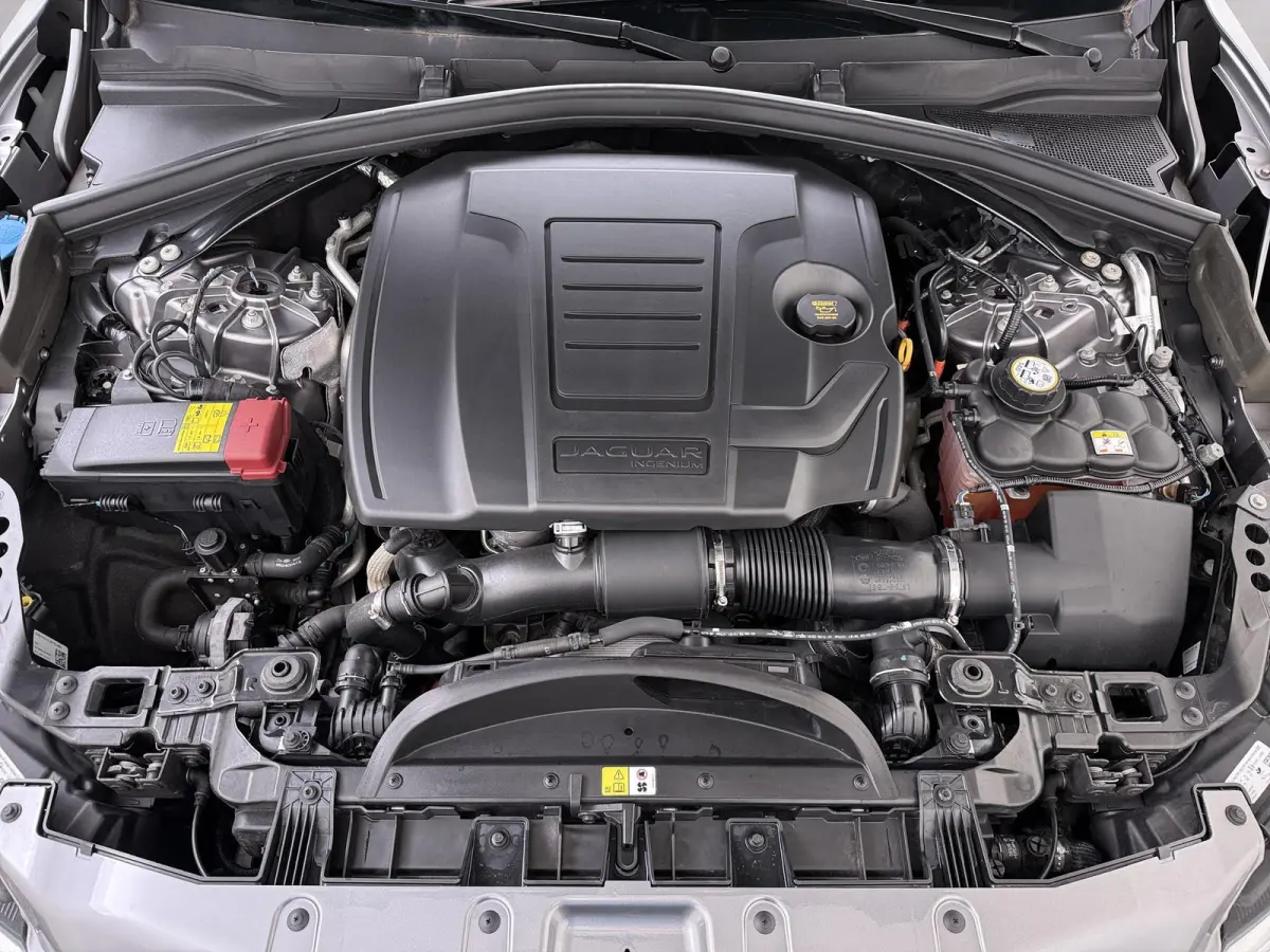 2.0 P400e PHEV HSE RIJKLAARPRIJS INCL 12 MND BOVAG GARANTIE| PANORAMA DAK | EL.STOELEN MET GEHEUGEN | HEAD UP | STOEL + STUUR VERWARMING | LEDER| 360 CAMERA