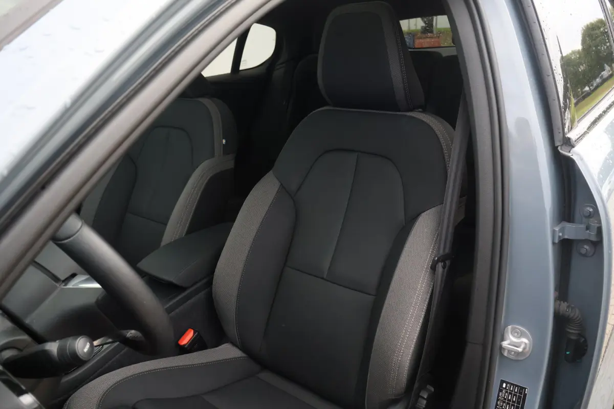 Recharge Plus 69 kWh | Microtec interieur! | Warmtepomp | Thunder Grey!