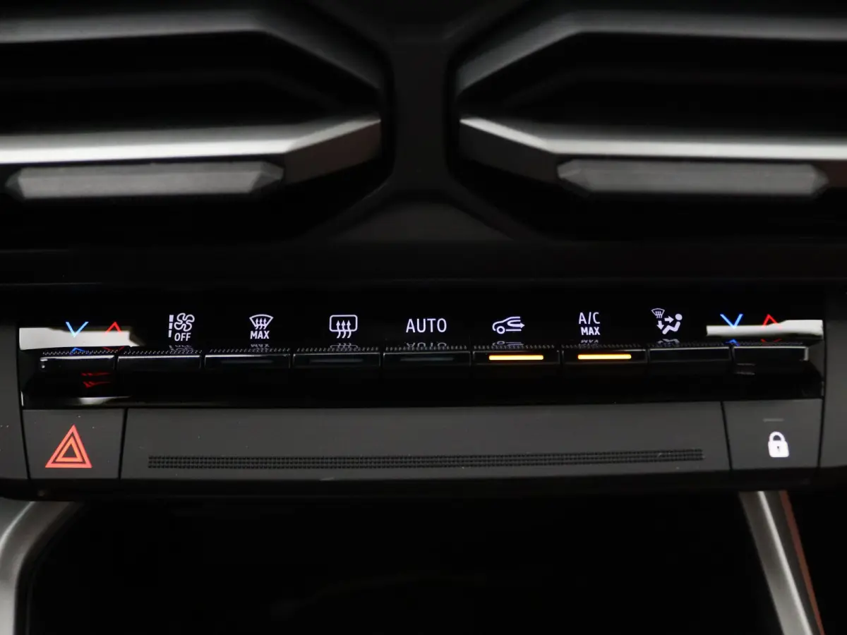 "Signature Stam" 155pk Hybrid Limited Edition Leder Dakar Cognac /Apple Carplay/Android Auto | Panoramadak