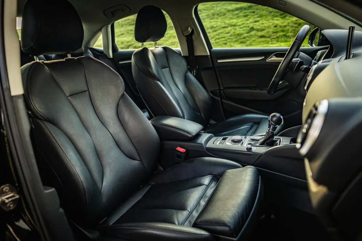 1.4 TFSI CoD Ambiente Pro Line Plus | Leer