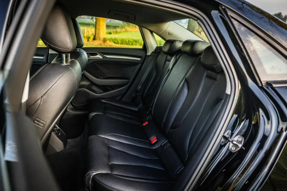 1.4 TFSI CoD Ambiente Pro Line Plus | Leer