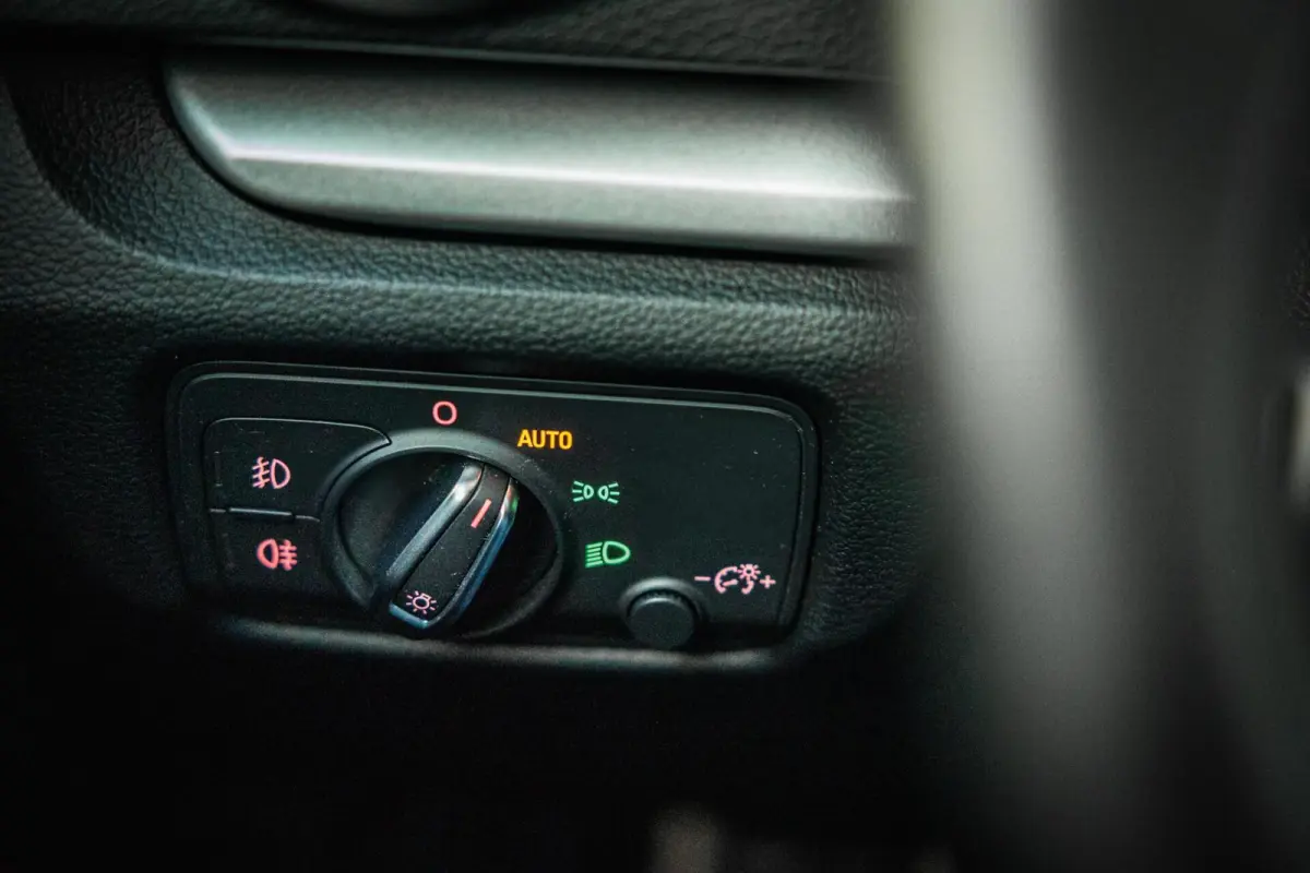 1.4 TFSI CoD Ambiente Pro Line Plus | Leer