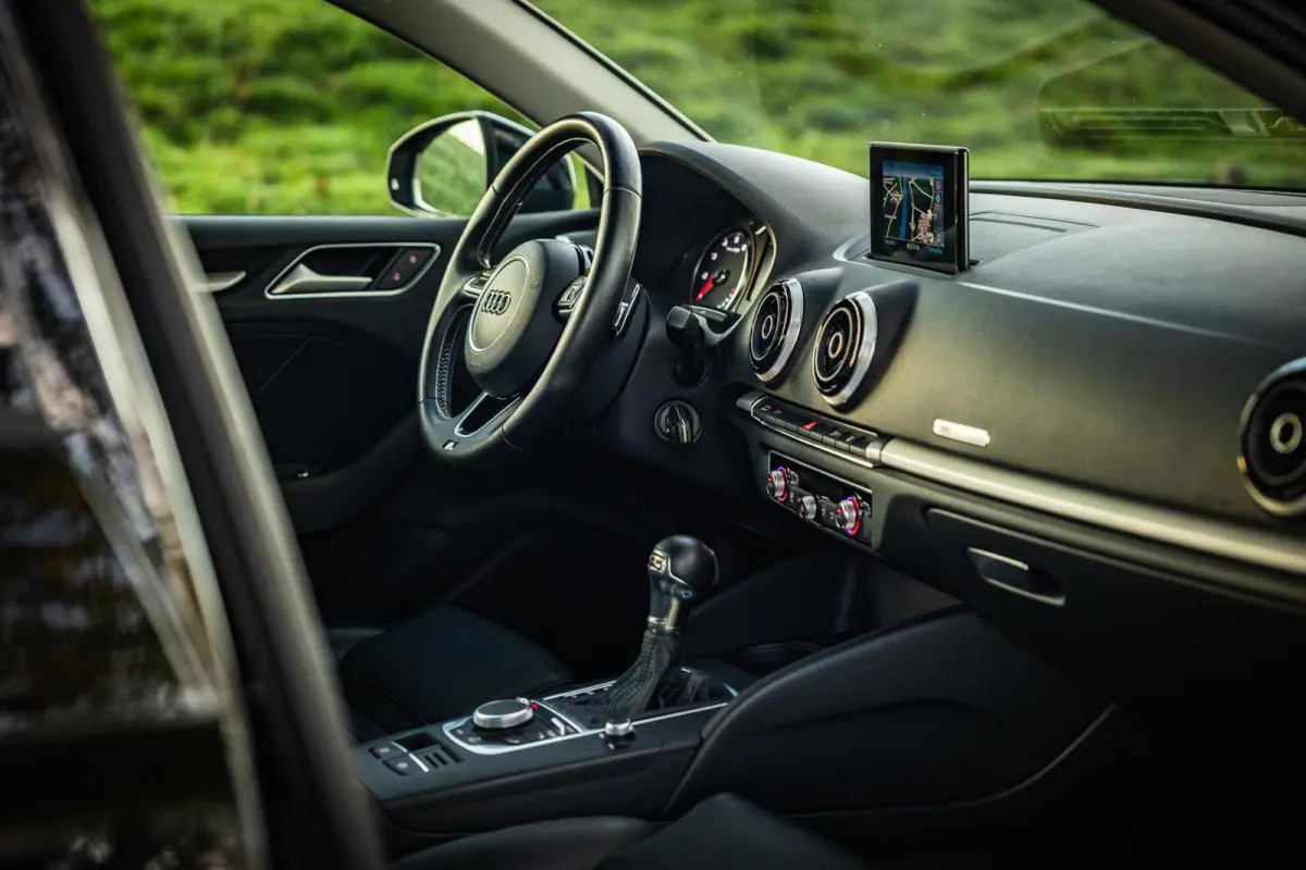 1.4 TFSI CoD Ambiente Pro Line Plus | Leer