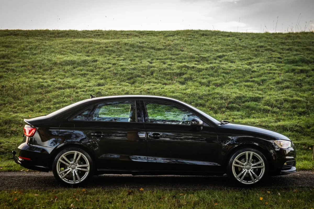 1.4 TFSI CoD Ambiente Pro Line Plus | Leer