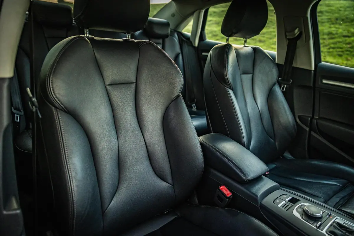 1.4 TFSI CoD Ambiente Pro Line Plus | Leer