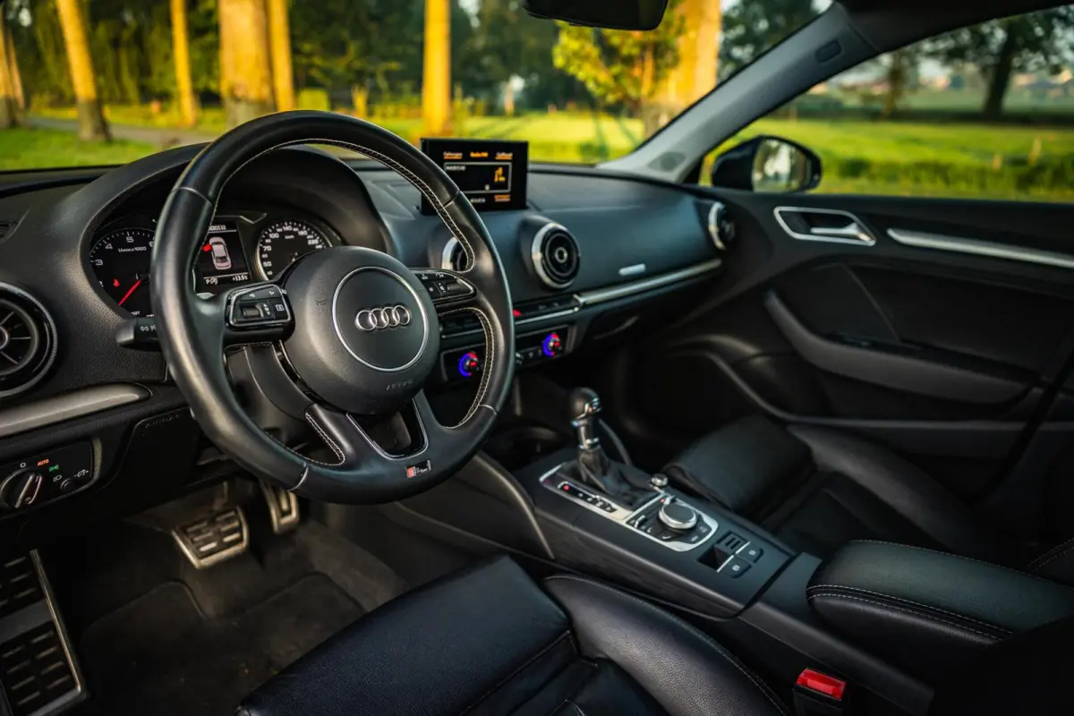 1.4 TFSI CoD Ambiente Pro Line Plus | Leer