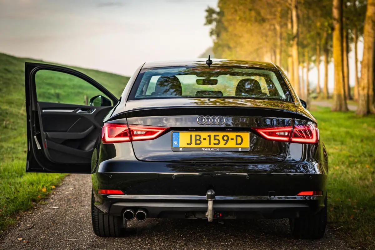 1.4 TFSI CoD Ambiente Pro Line Plus | Leer