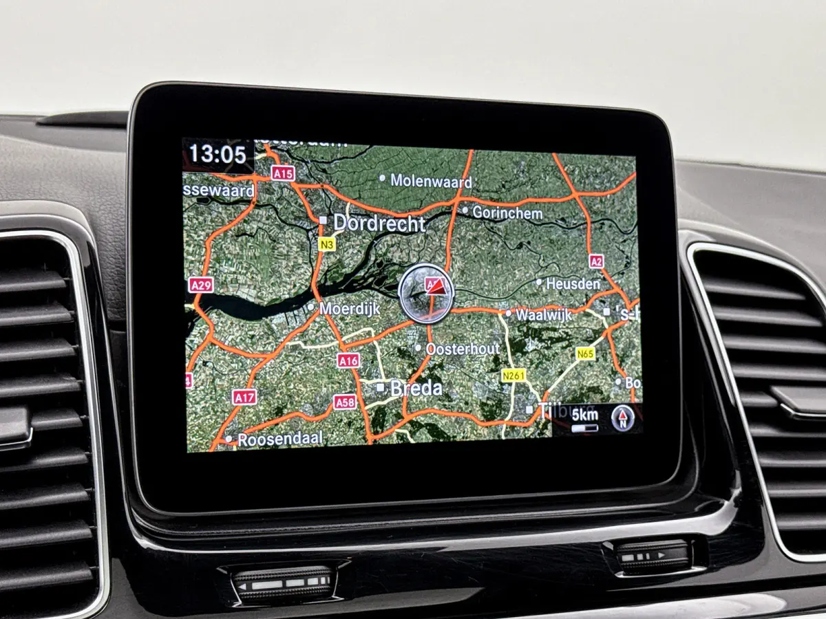 350 D 4MATIC AMG Line Grijs kenteken Pano Leder Distronic Trekhaak uitklapbaar Navigatie Camera VAN