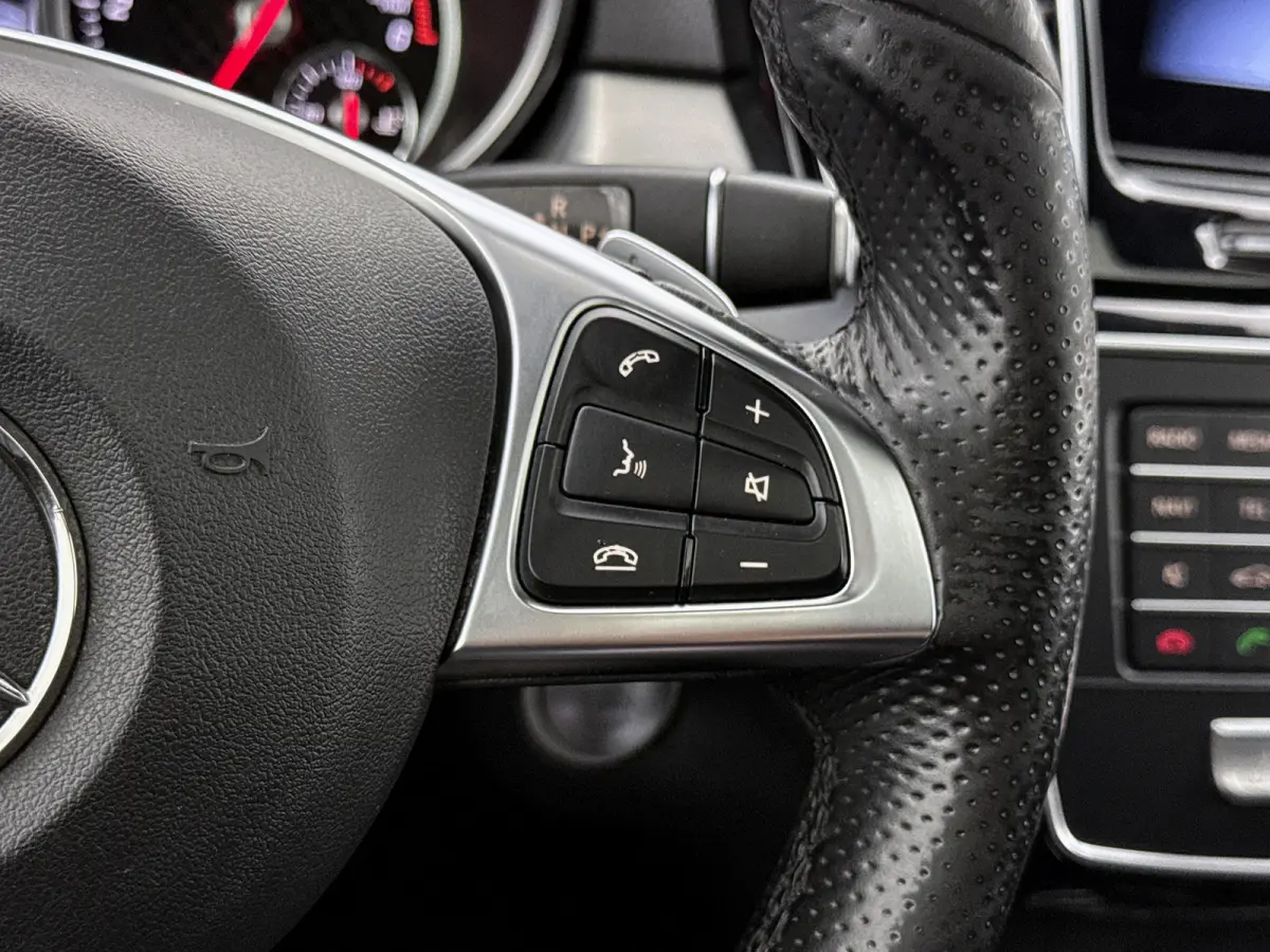 350 D 4MATIC AMG Line Grijs kenteken Pano Leder Distronic Trekhaak uitklapbaar Navigatie Camera VAN