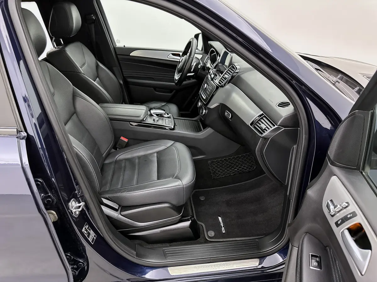 350 D 4MATIC AMG Line Grijs kenteken Pano Leder Distronic Trekhaak uitklapbaar Navigatie Camera VAN