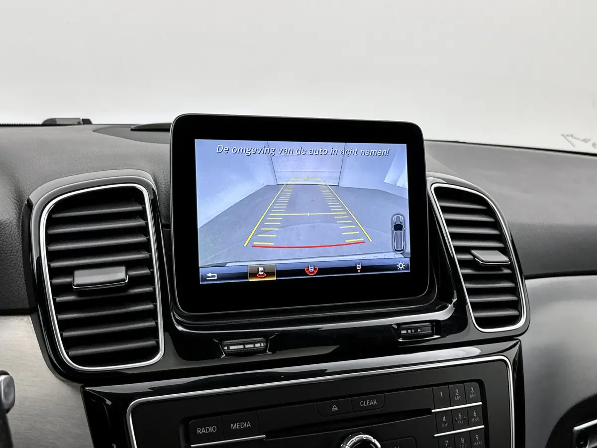 350 D 4MATIC AMG Line Grijs kenteken Pano Leder Distronic Trekhaak uitklapbaar Navigatie Camera VAN