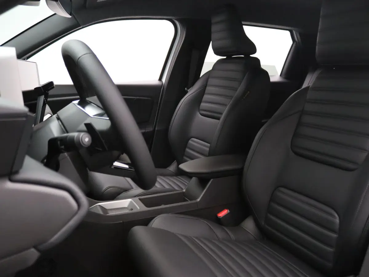 "Signature Stam" Iconic comfort range 52 kWh Leder Paris Black / openR-link infotainmentsysteem met Google-integratie/ V2G