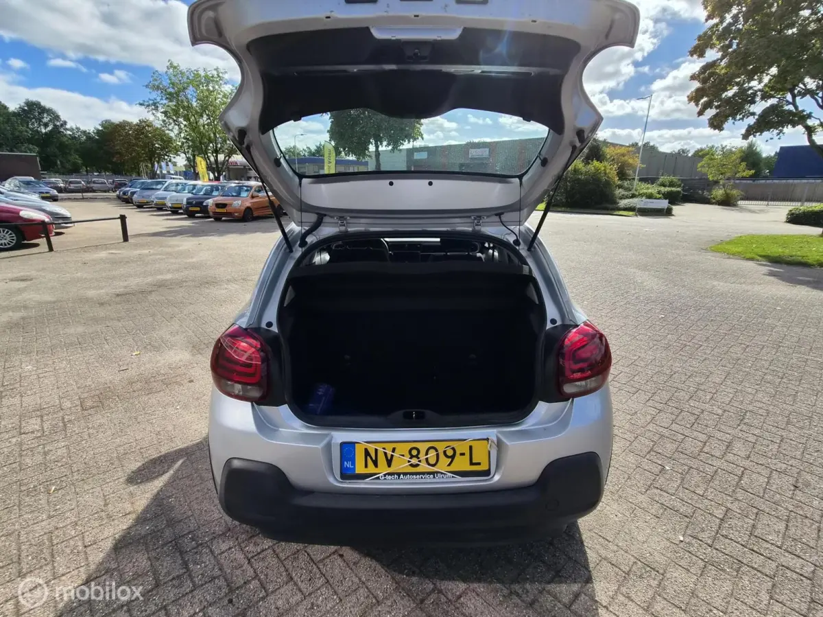 1.2 PureTech Live Lage KM!
