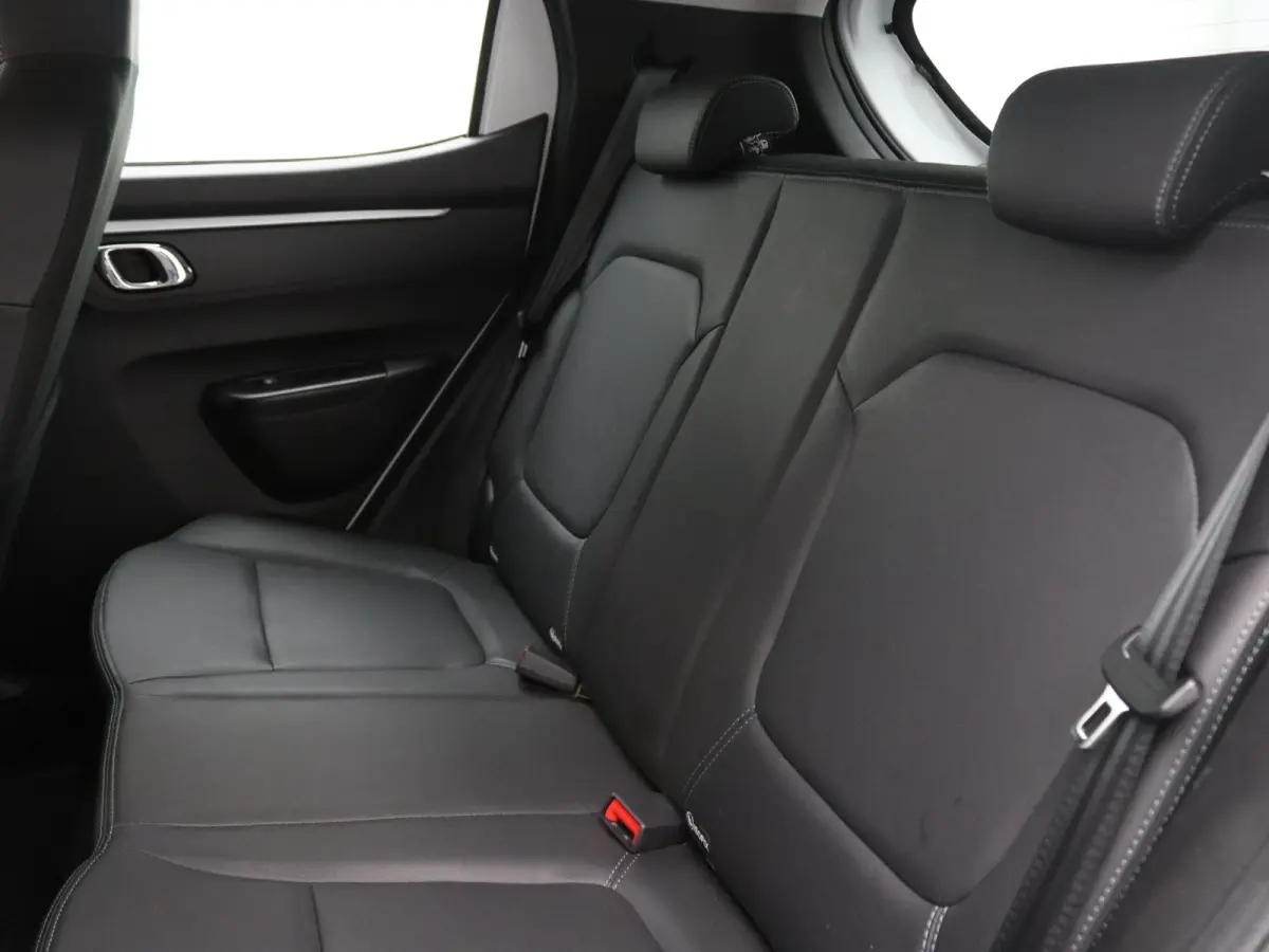 Expression 27 kWh Apple Carplay/Android Auto | Airco
