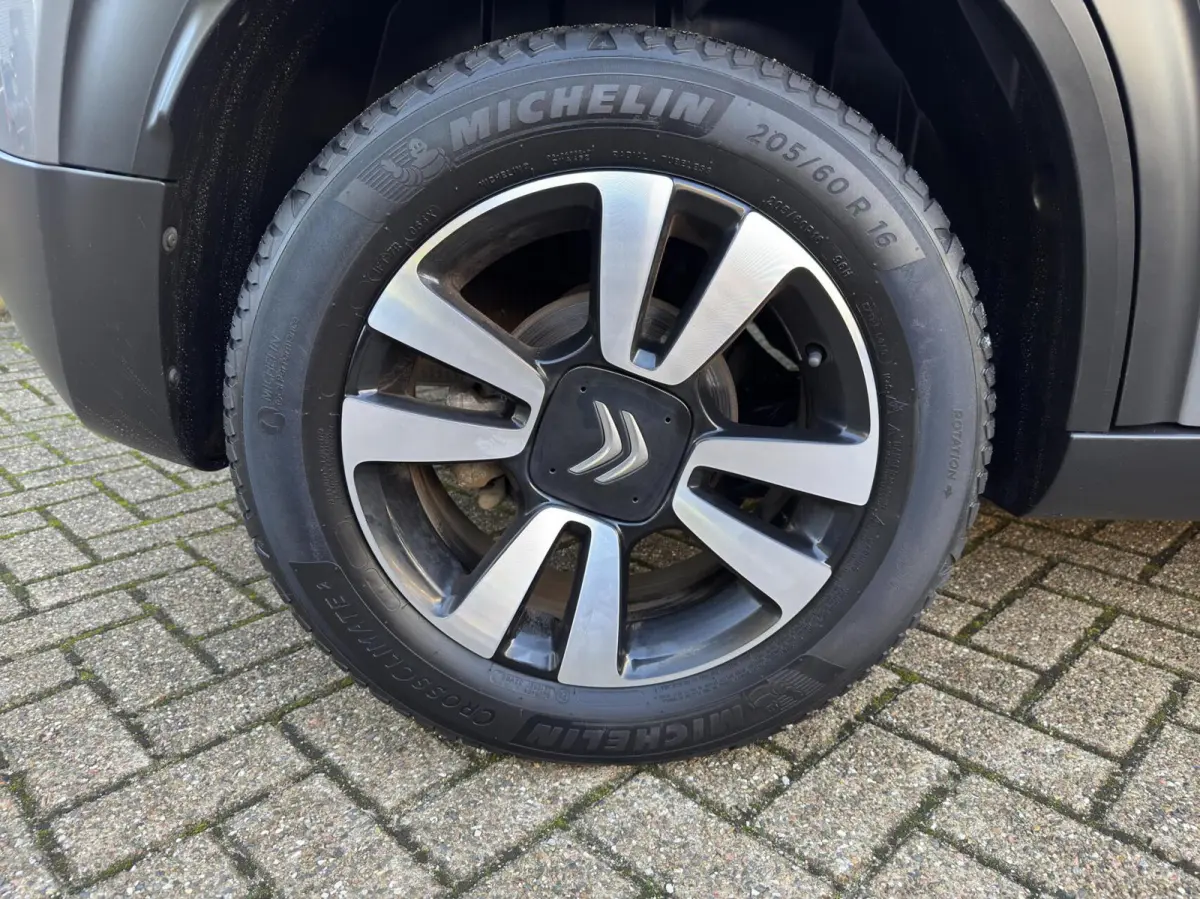 1.2 PureTech S&S Shine|Keyless|afn.Trekhaak|Cruise|Navi|Carplay|