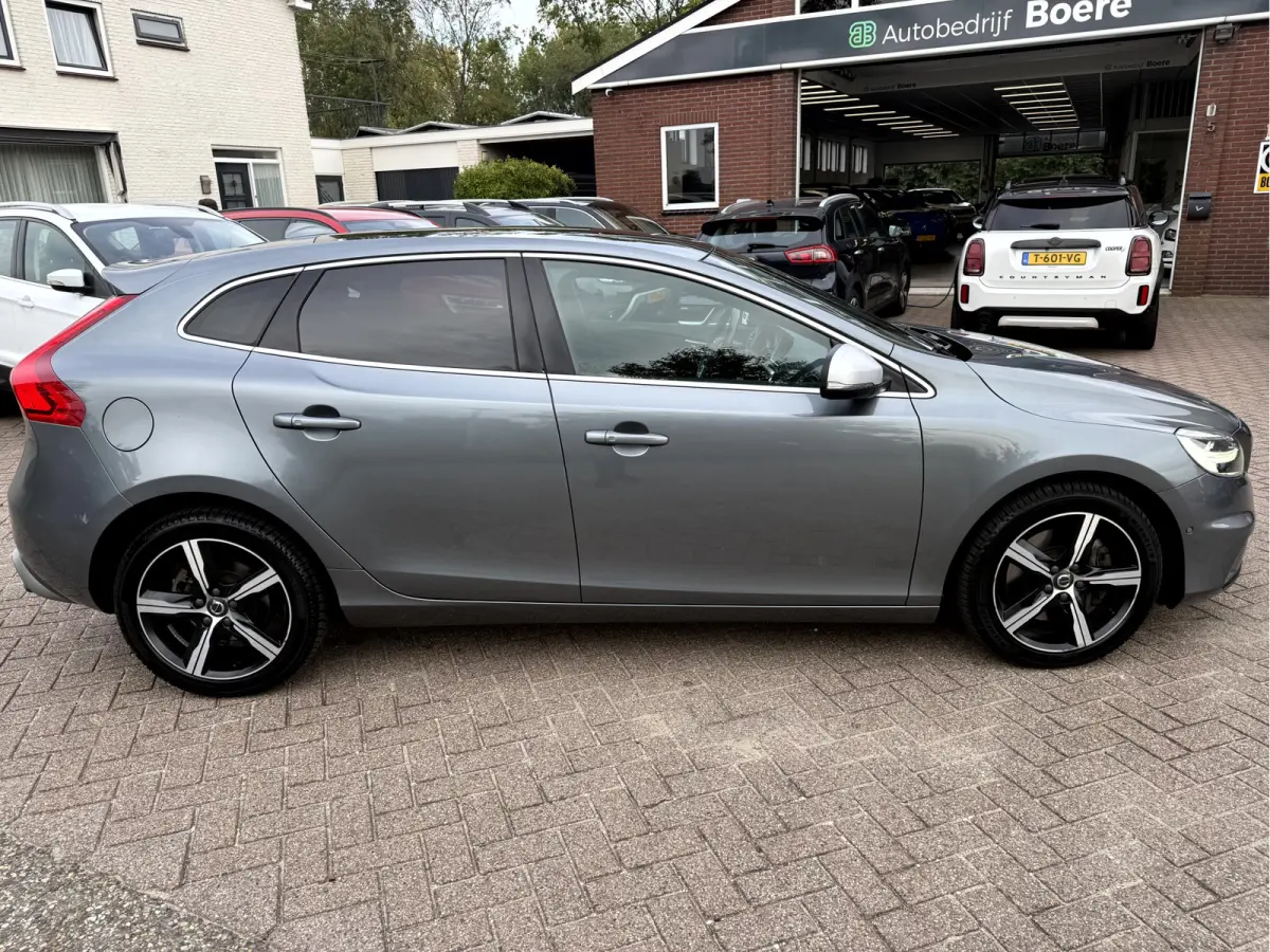 1.5 T3 Polar+ Sport R-Design Panoramadak, Camera, 17''Lmv