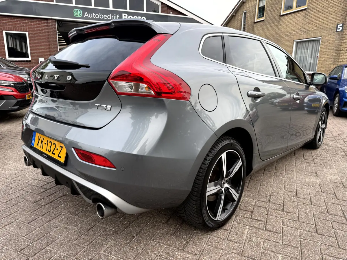 1.5 T3 Polar+ Sport R-Design Panoramadak, Camera, 17''Lmv