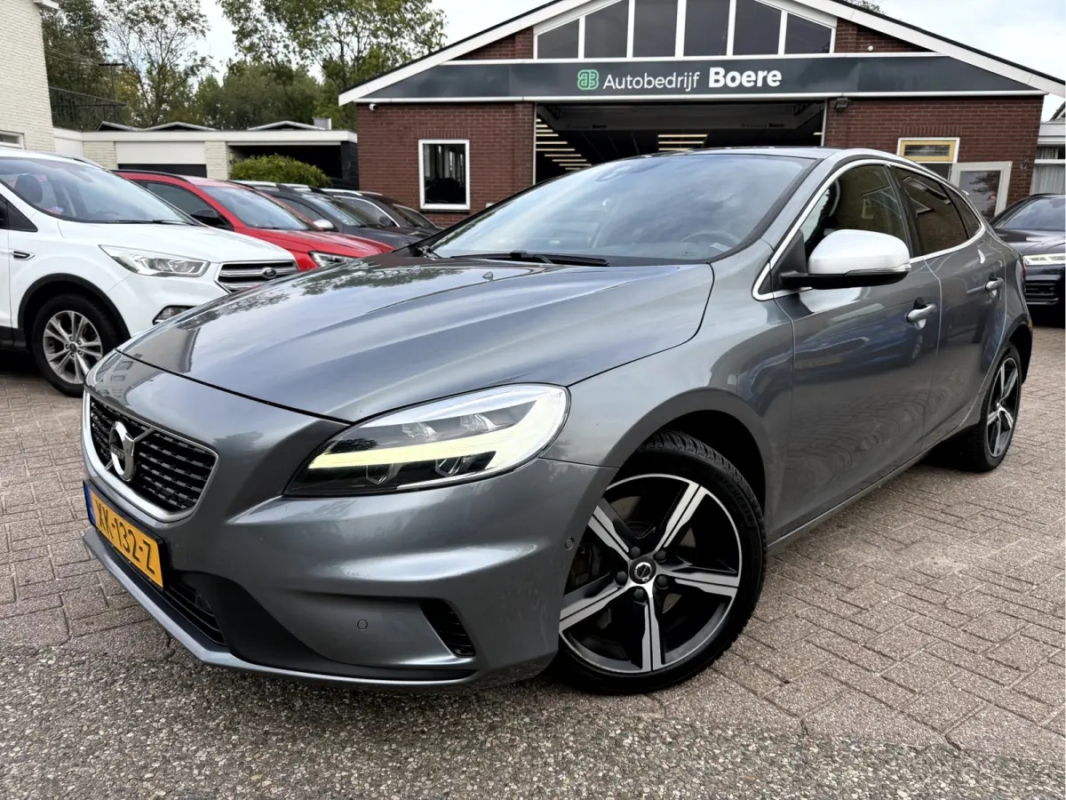 1.5 T3 Polar+ Sport R-Design Panoramadak, Camera, 17''Lmv