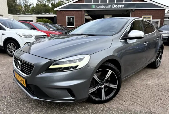 1.5 T3 Polar+ Sport R-Design Panoramadak, Camera, 17''Lmv