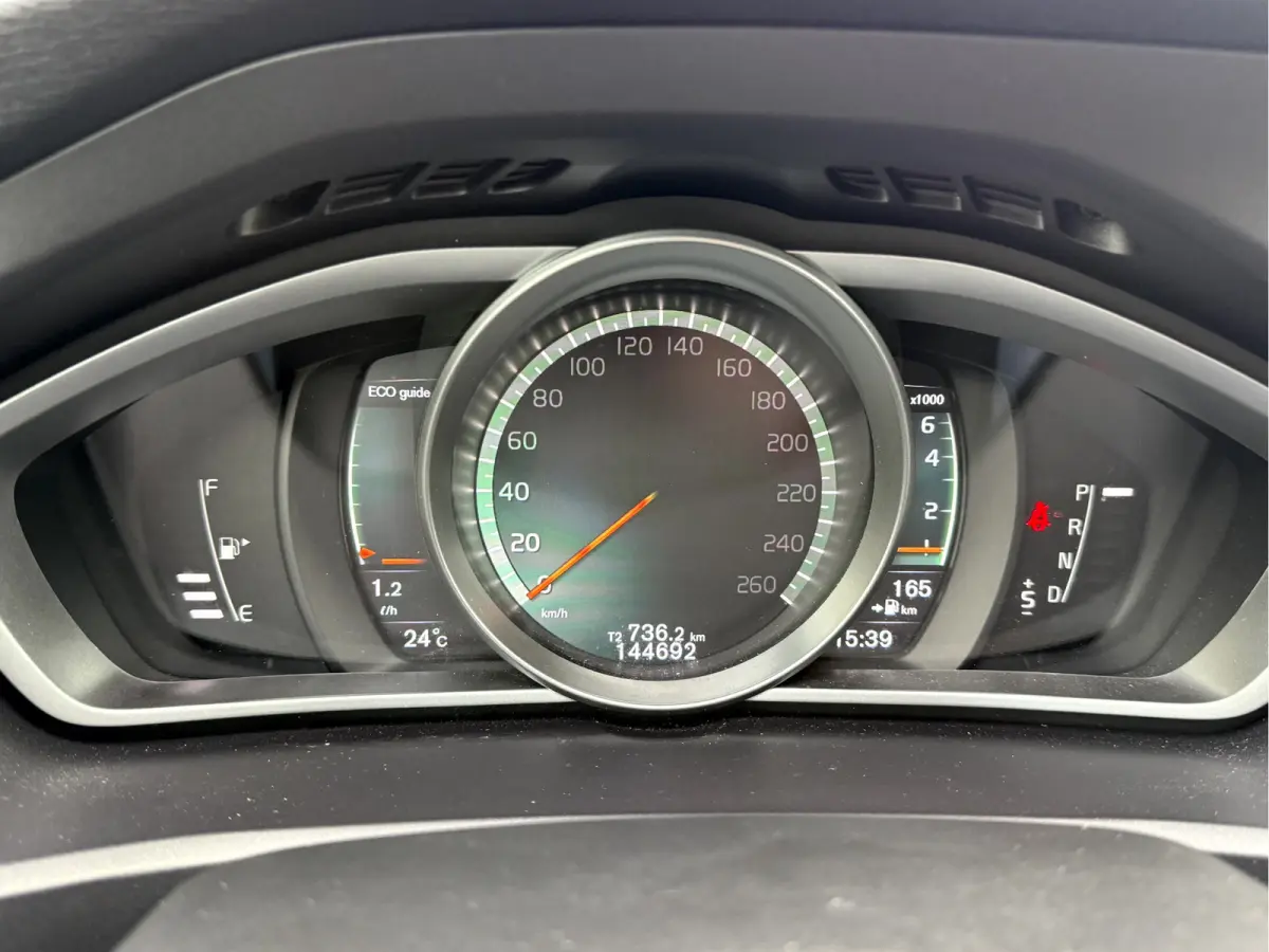 1.5 T3 Polar+ Sport R-Design Panoramadak, Camera, 17''Lmv