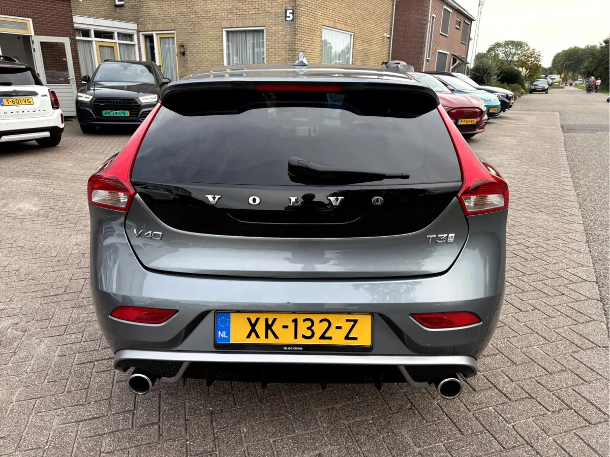 1.5 T3 Polar+ Sport R-Design Panoramadak, Camera, 17''Lmv