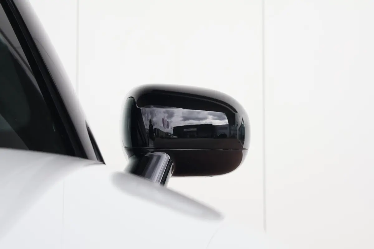 SE John Cooper Works M 54.2 kWh | Panorama Dak | Keyless Entry | Kunstleder Bekleding | Premium Sportstoelen | Sportstuur