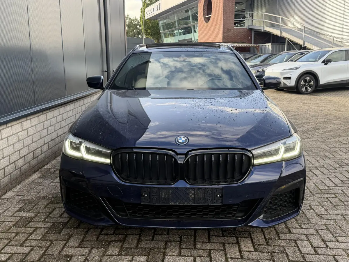 530e High Executive M-Sport 18"/Panoramadak/Leder + memory/Stoelverwarming/Dodehoek/Keyless/Elektrische klep/Apple Carplay & Android Auto