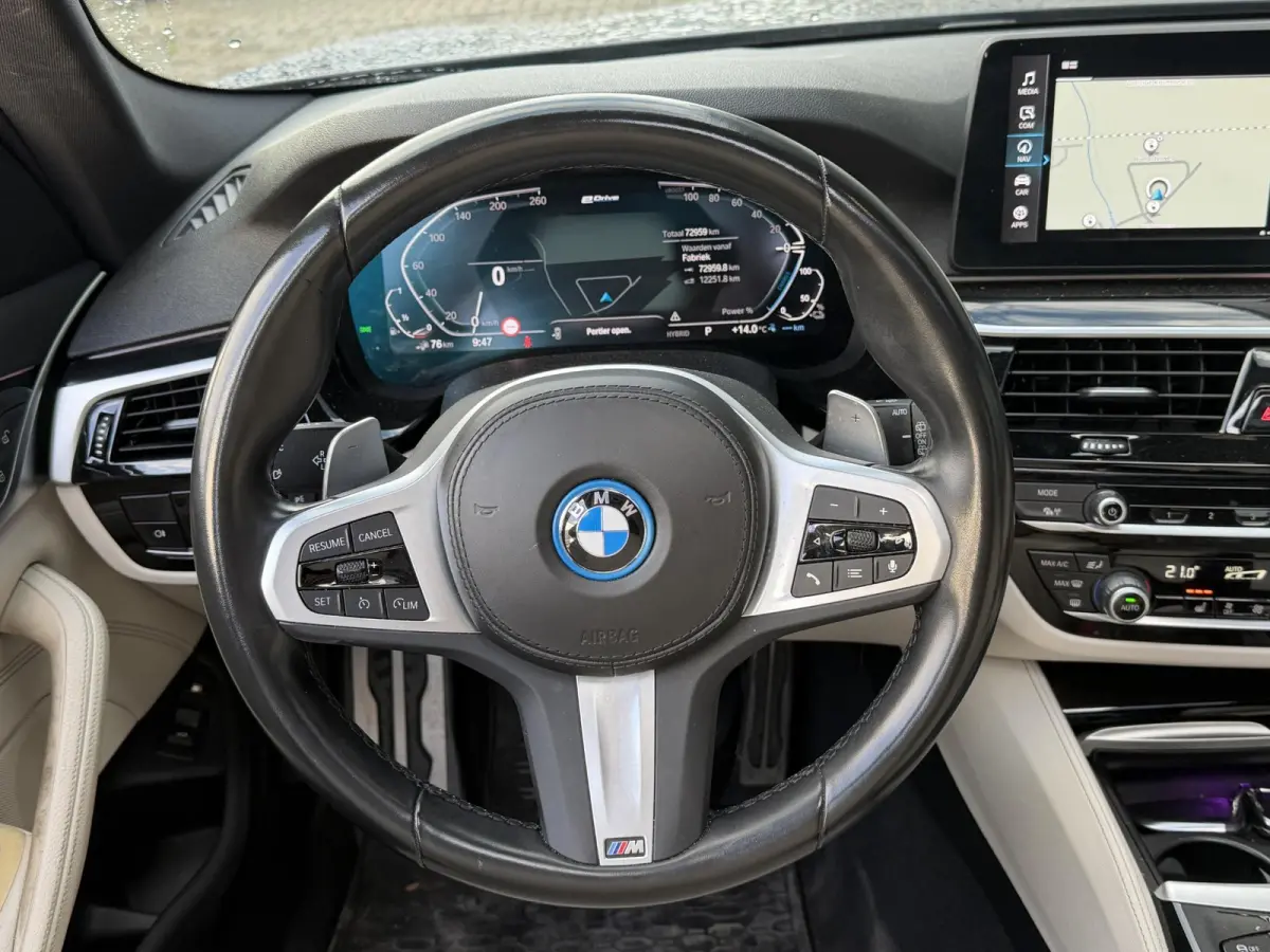 530e High Executive M-Sport 18"/Panoramadak/Leder + memory/Stoelverwarming/Dodehoek/Keyless/Elektrische klep/Apple Carplay & Android Auto