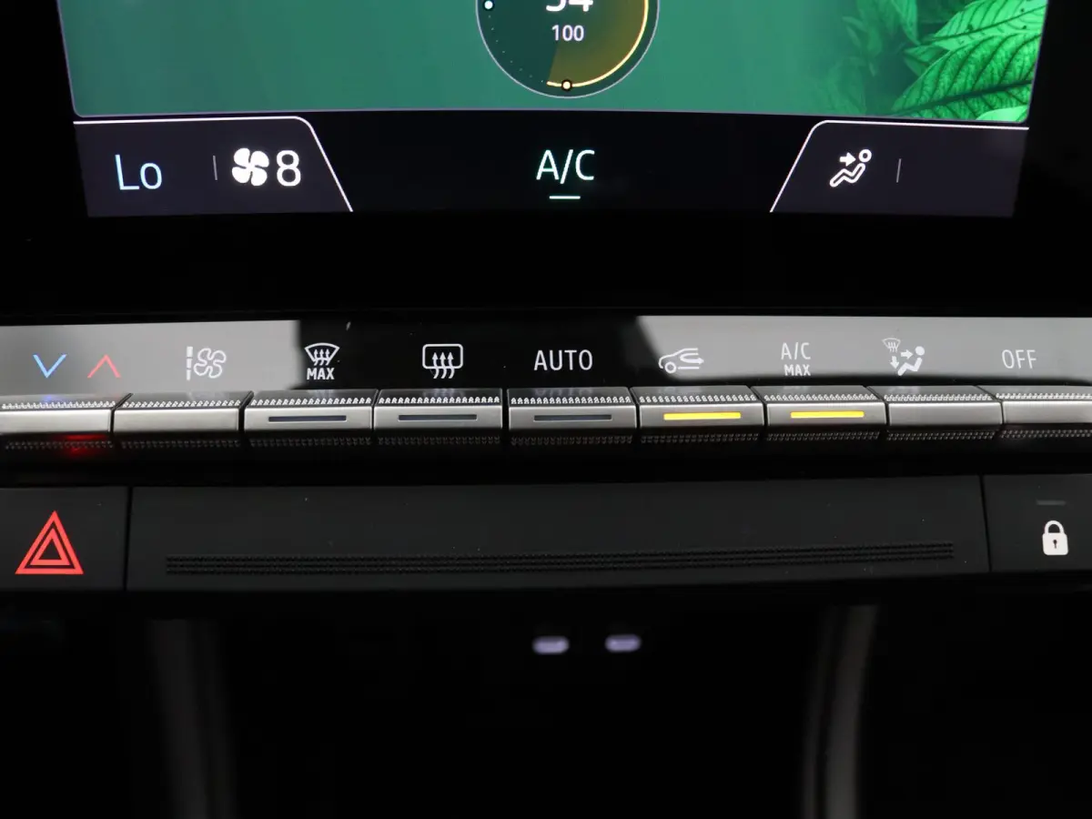 160pk HEV Intense Apple Carplay/Android Auto | Climate