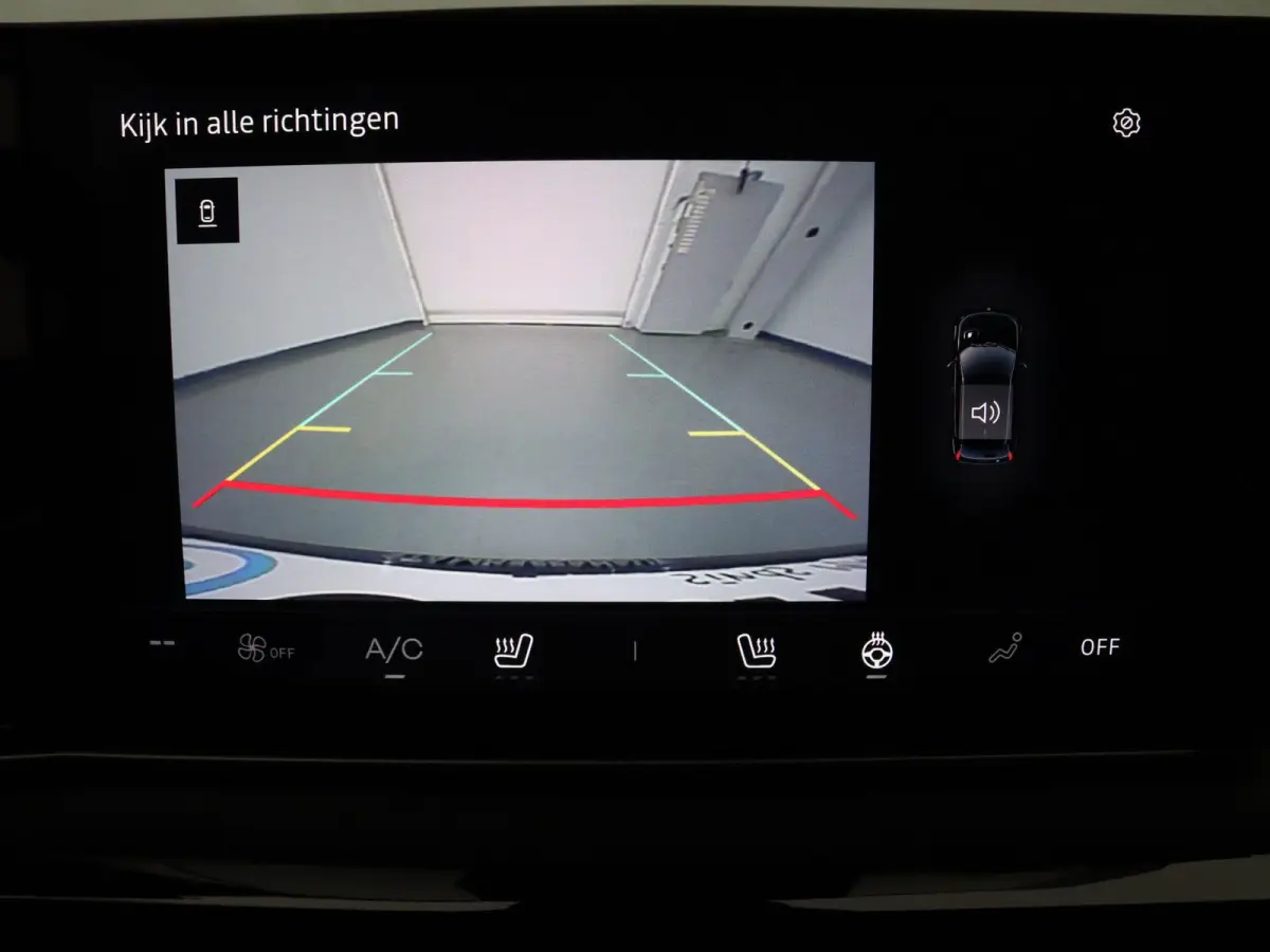 "Signature Stam" Iconic comfort range 52 kWh Leder Paris Black / openR-link infotainmentsysteem met Google-integratie/ V2G