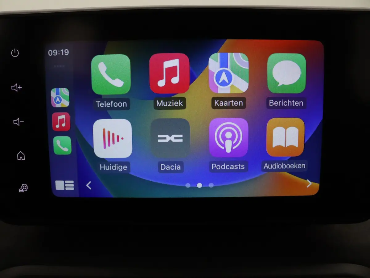 140pk Hybrid Extreme 7p. Apple Carplay/Android Auto | Climate