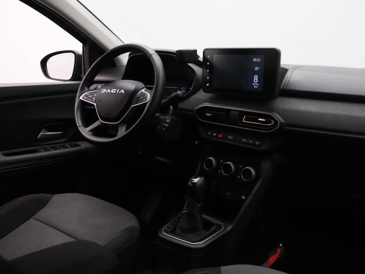 140pk Hybrid Extreme 7p. Apple Carplay/Android Auto | Climate
