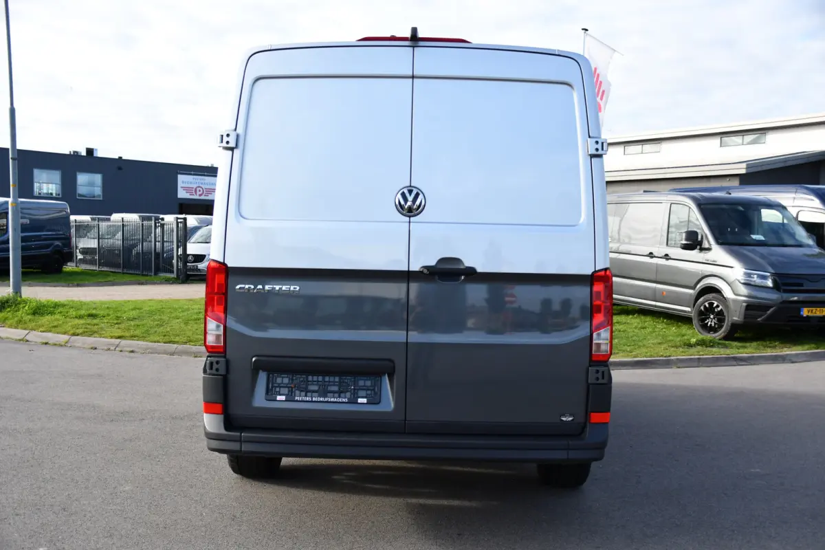 35 2.0 TDI L3H2 PB Edition Adaptieve Cruise, Camera, Carplay, LED, Stoelverwarming, 177pk, Automaat, Multimedia,  Voorruit verwarming, Uniek!